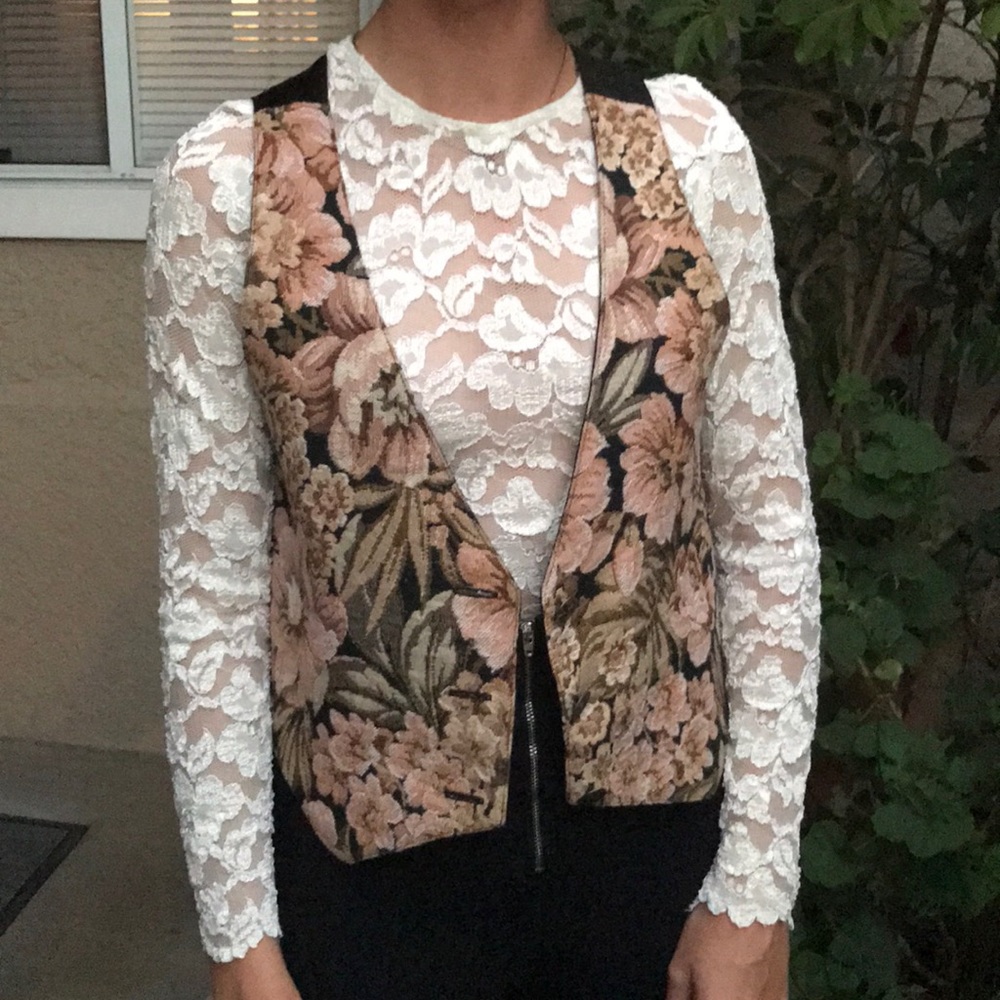 Vintage new multicolored tapestry vest